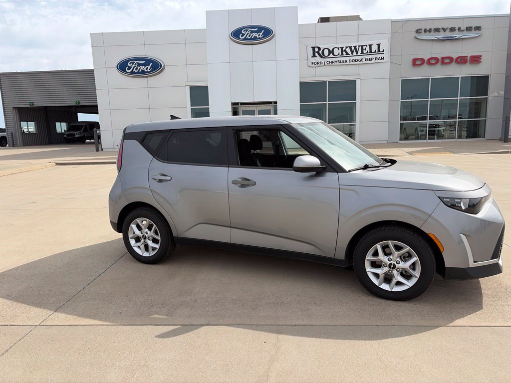 Used 2024 Kia Soul LX with VIN KNDJ23AU5R7907820 for sale in Stuttgart, AR