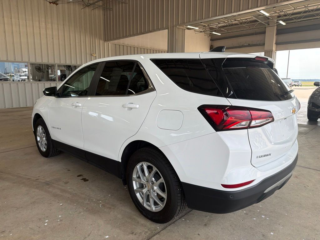 Used 2024 Chevrolet Equinox LT with VIN 3GNAXUEG2RS205295 for sale in Stuttgart, AR