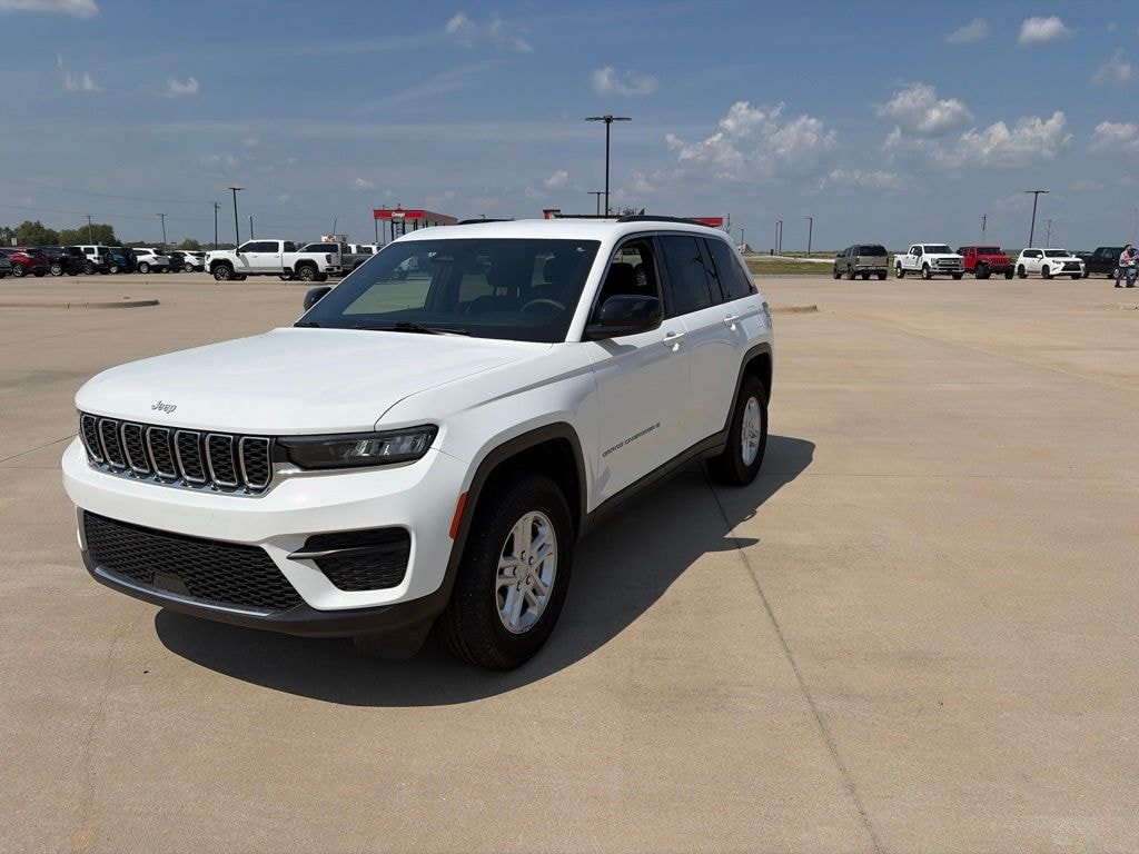 Used 2025 Jeep Grand Cherokee Laredo SUV