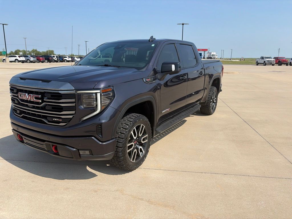 Used 2022 GMC Sierra 1500 AT4 with VIN 3GTPUEEL2NG556266 for sale in Little Rock