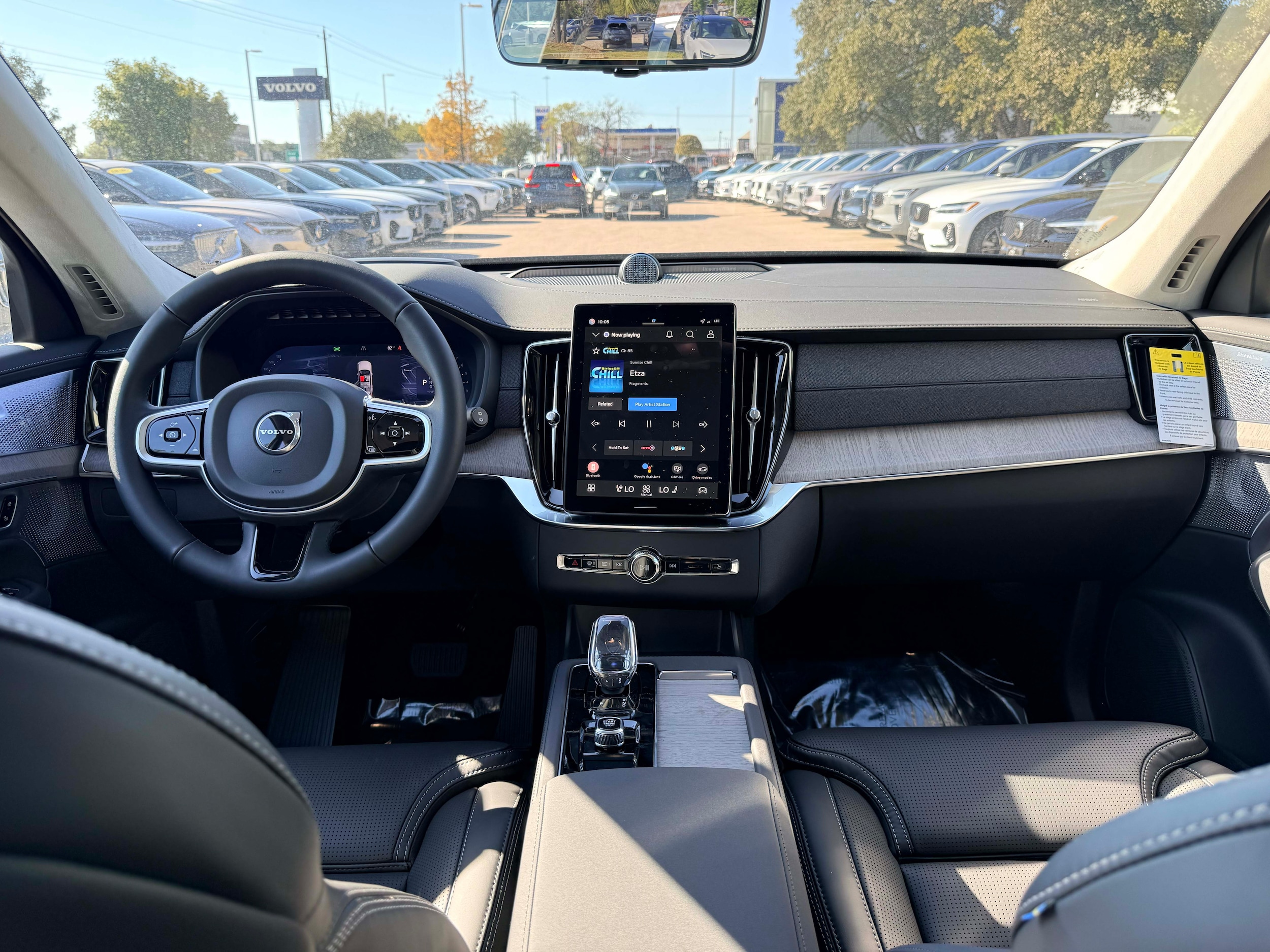 2026 Volvo XC90 Ultra - Photo 16