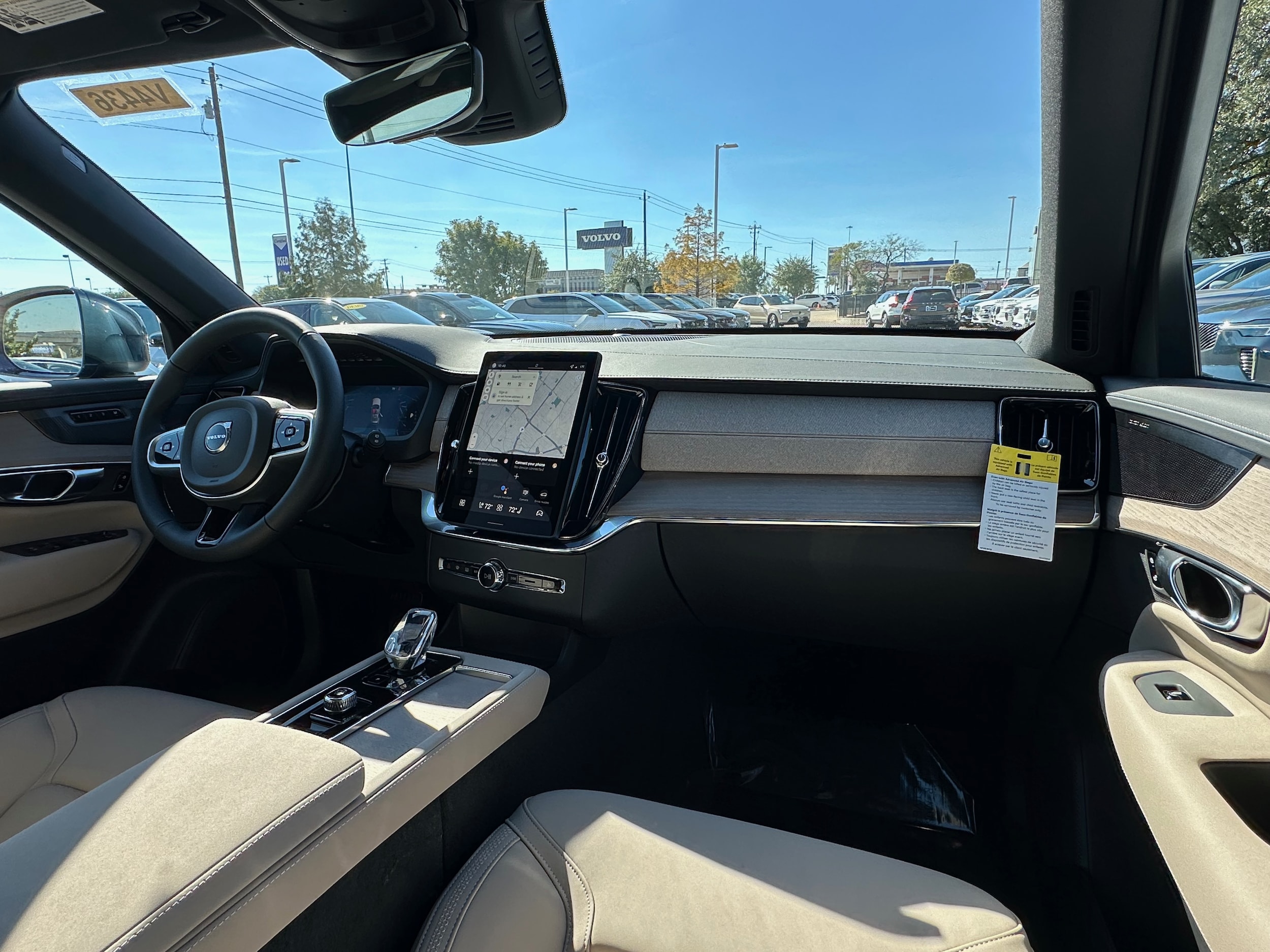2026 Volvo XC90 Plus - Photo 12