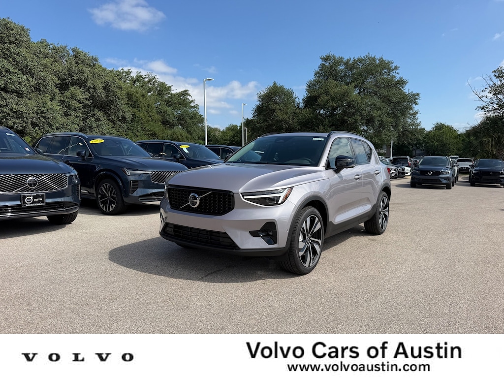 New 2026 Volvo XC40 B5 Ultra SUV