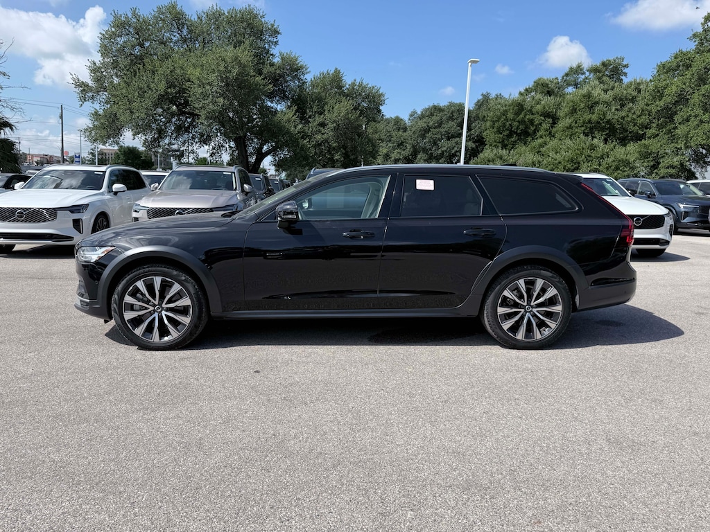 Certified 2025 Volvo V90 Cross Country AWD B6 Plus 4dr Wagon Wagon