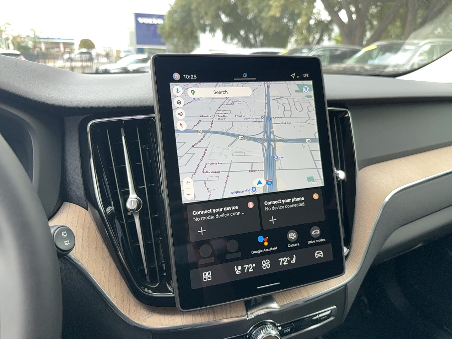 2026 Volvo XC60 Plus - Photo 21