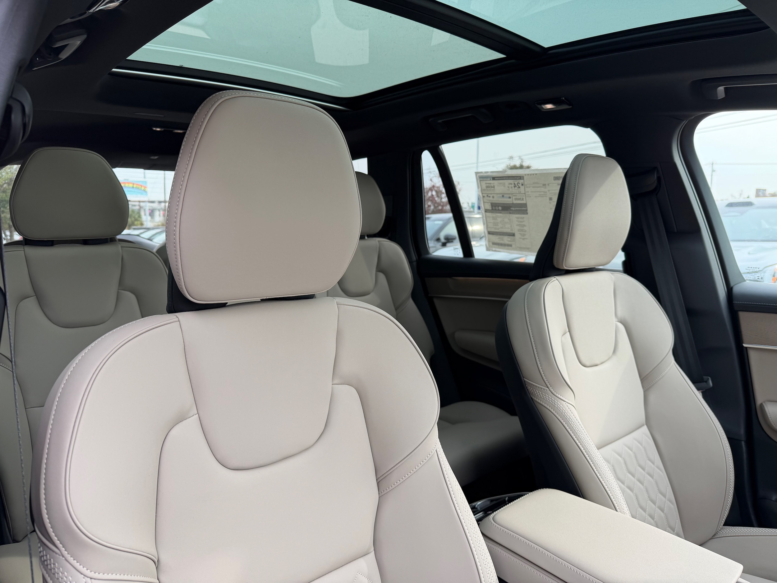 2026 Volvo XC90 Core - Photo 9