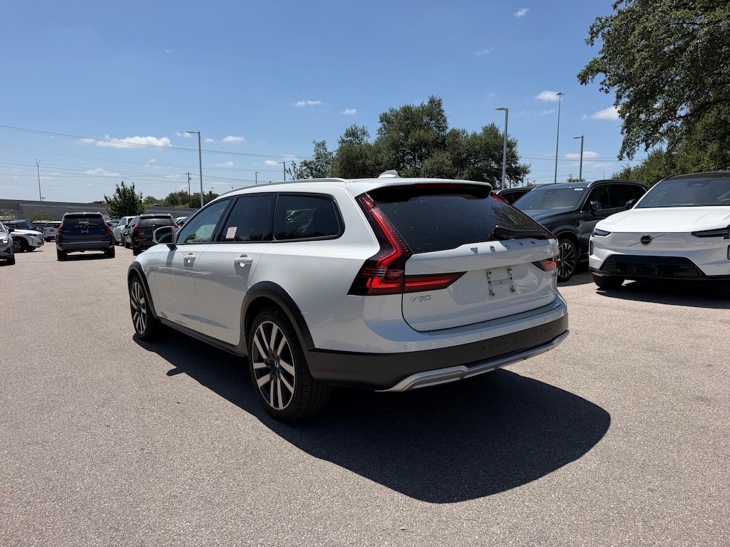 Used 2021 Volvo V90 Cross Country AWD T6 4dr Wagon Wagon