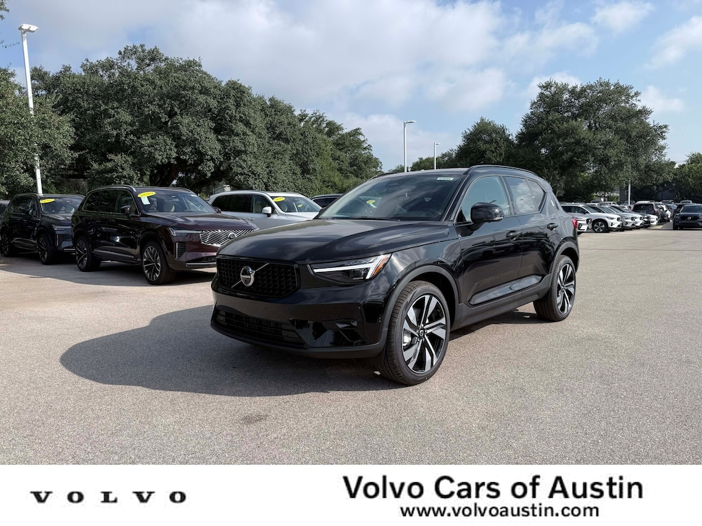 New 2026 Volvo XC40 B5 Ultra SUV