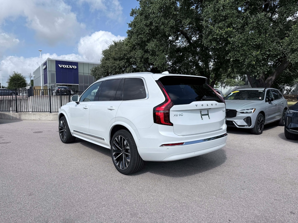 New 2026 Volvo XC90 plug-in hybrid T8 Plus 7-Seater SUV