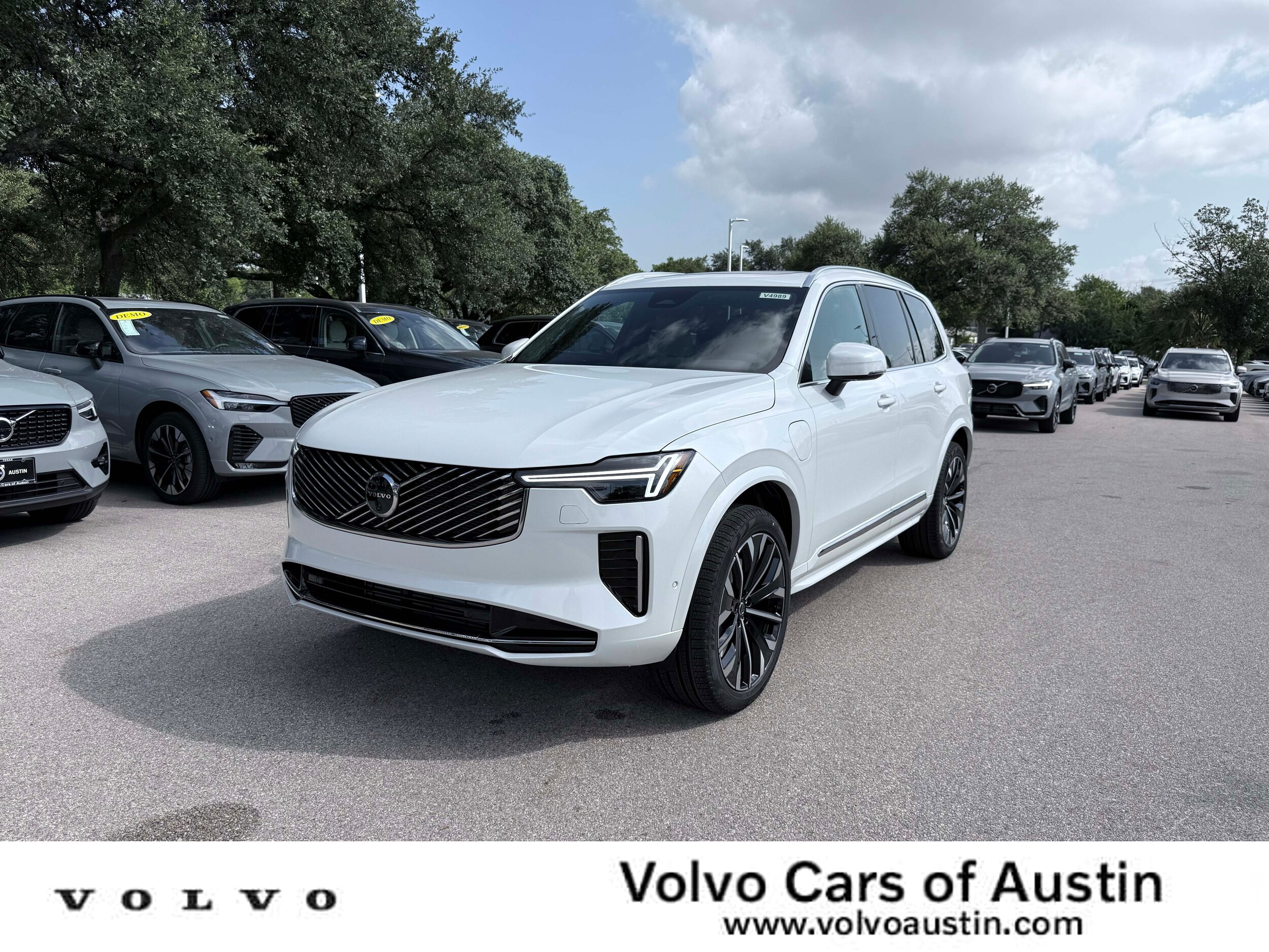 New 2026 Volvo XC90 plug-in hybrid T8 Plus 7-Seater SUV