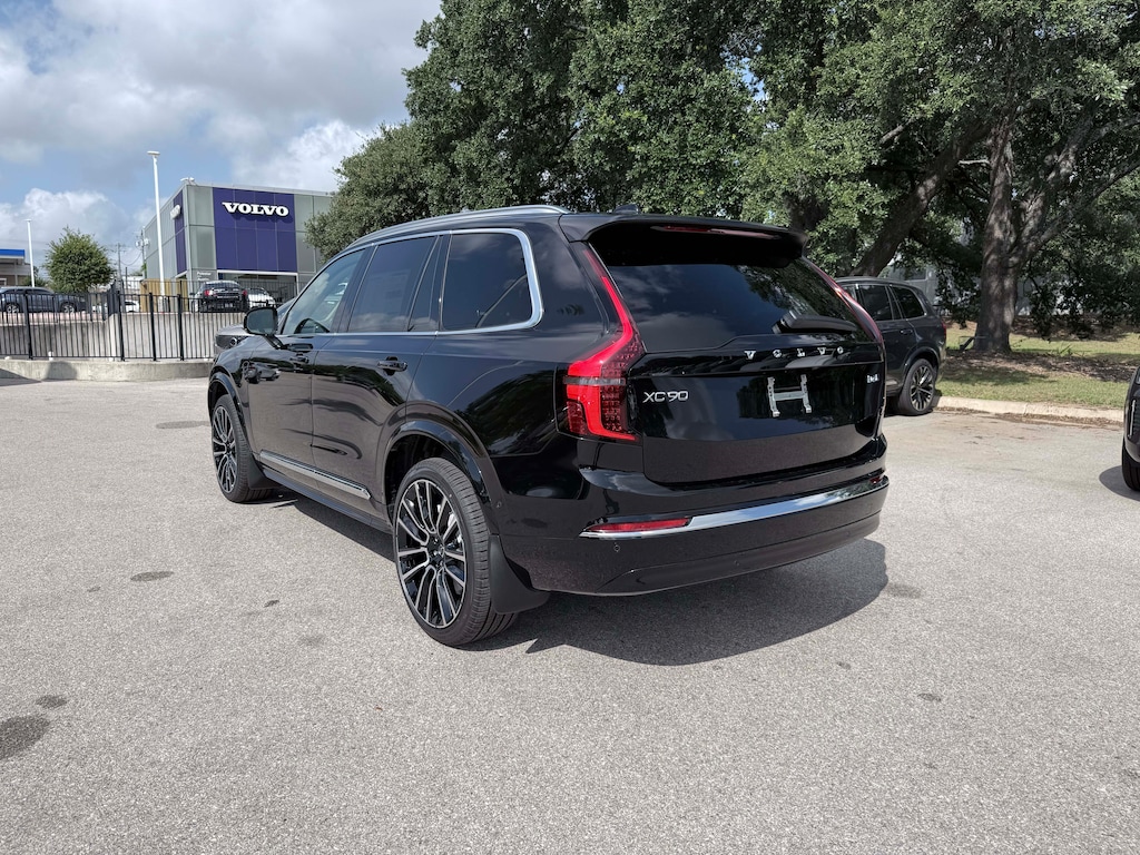 New 2026 Volvo XC90 B6 Plus 7-Seater SUV