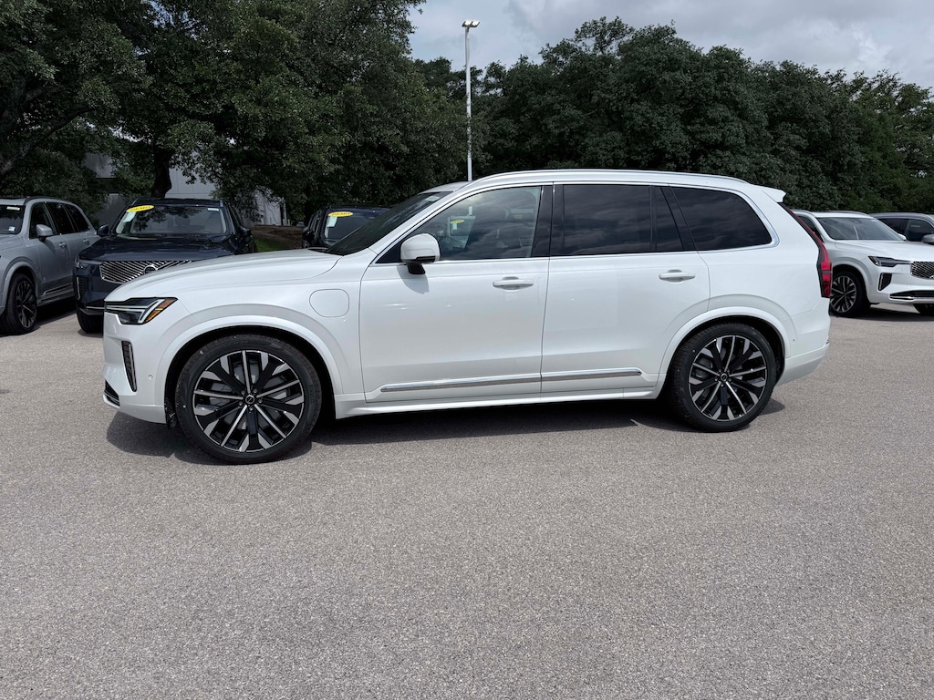 New 2026 Volvo XC90 plug-in hybrid T8 Ultra 7-Seater SUV