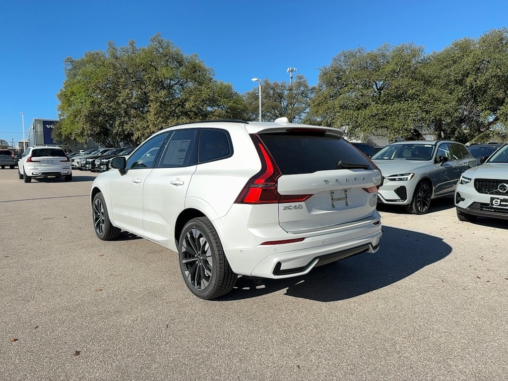 New 2026 Volvo XC60 B5 Plus SUV