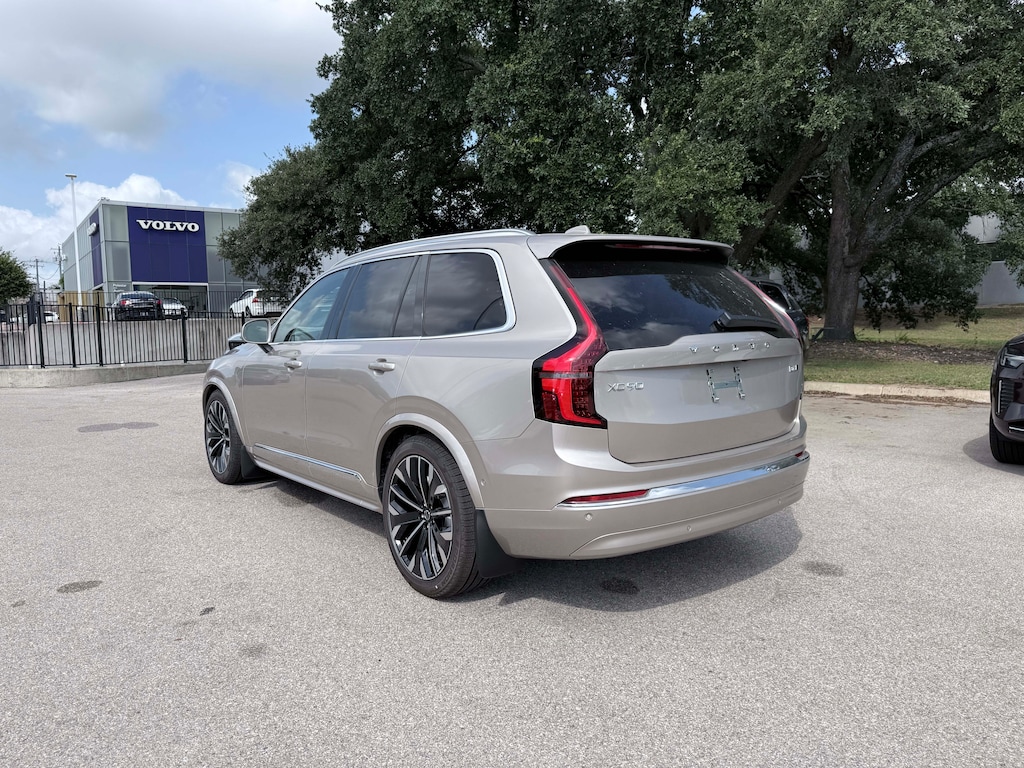 New 2026 Volvo XC90 B6 Plus 7-Seater SUV