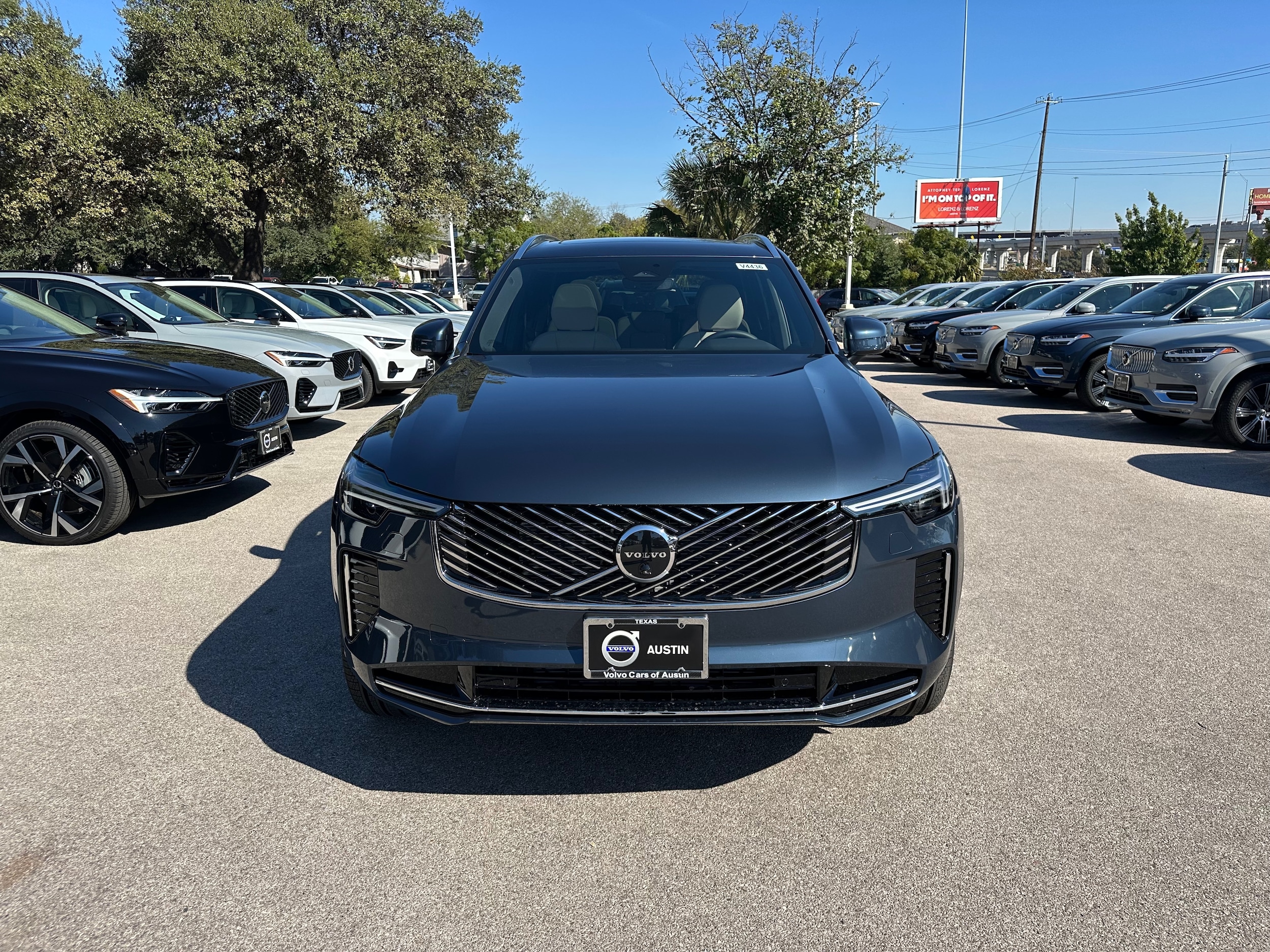 2026 Volvo XC90 Plus - Photo 7