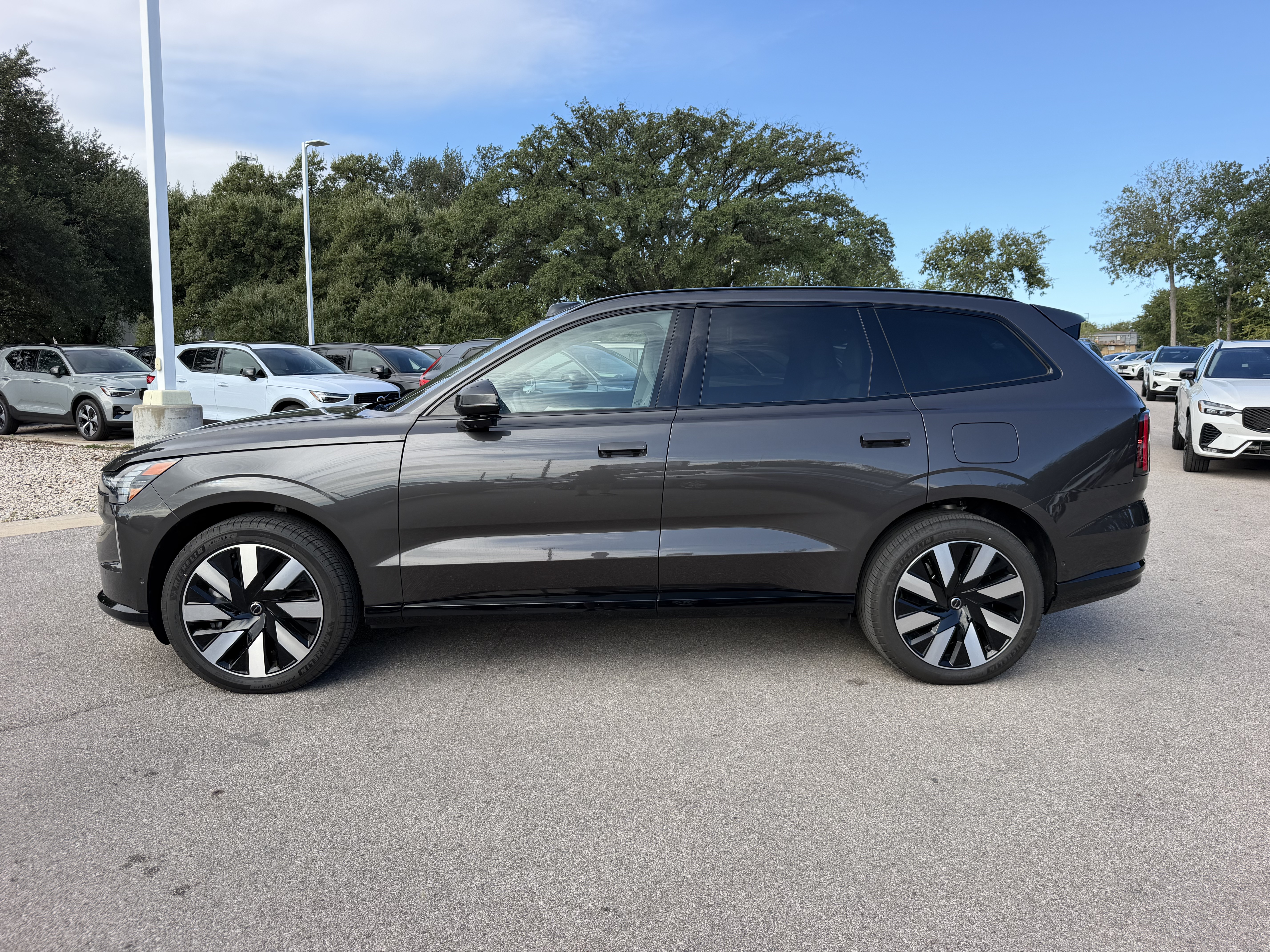 Certified 2025 Volvo EX90 Twin Motor Performance Plus 7-Seater SUV