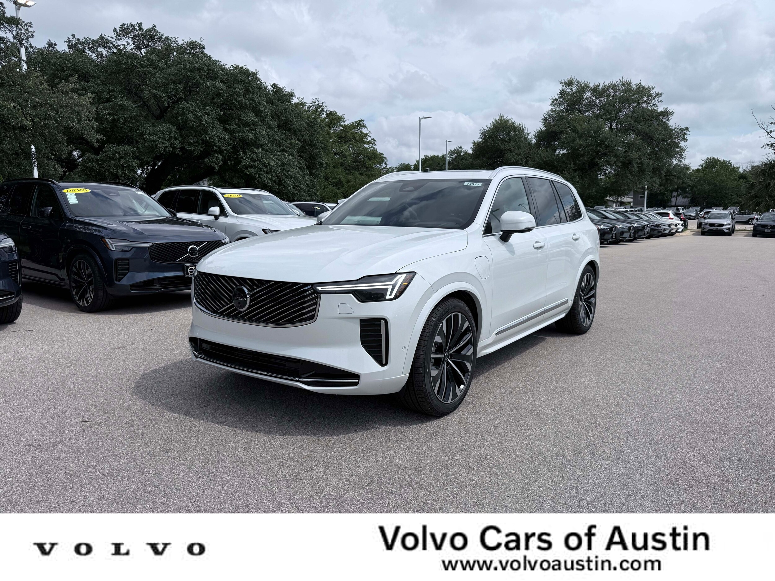 New 2026 Volvo XC90 plug-in hybrid T8 Ultra 7-Seater SUV