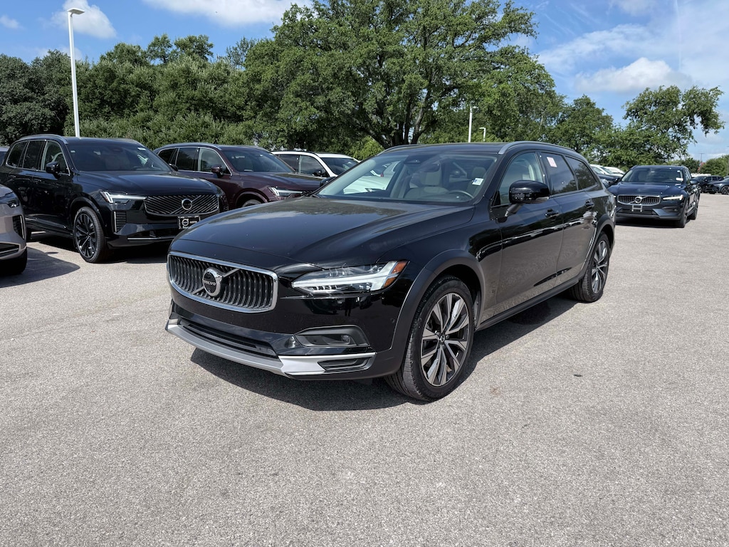 Certified 2025 Volvo V90 Cross Country AWD B6 Plus 4dr Wagon Wagon