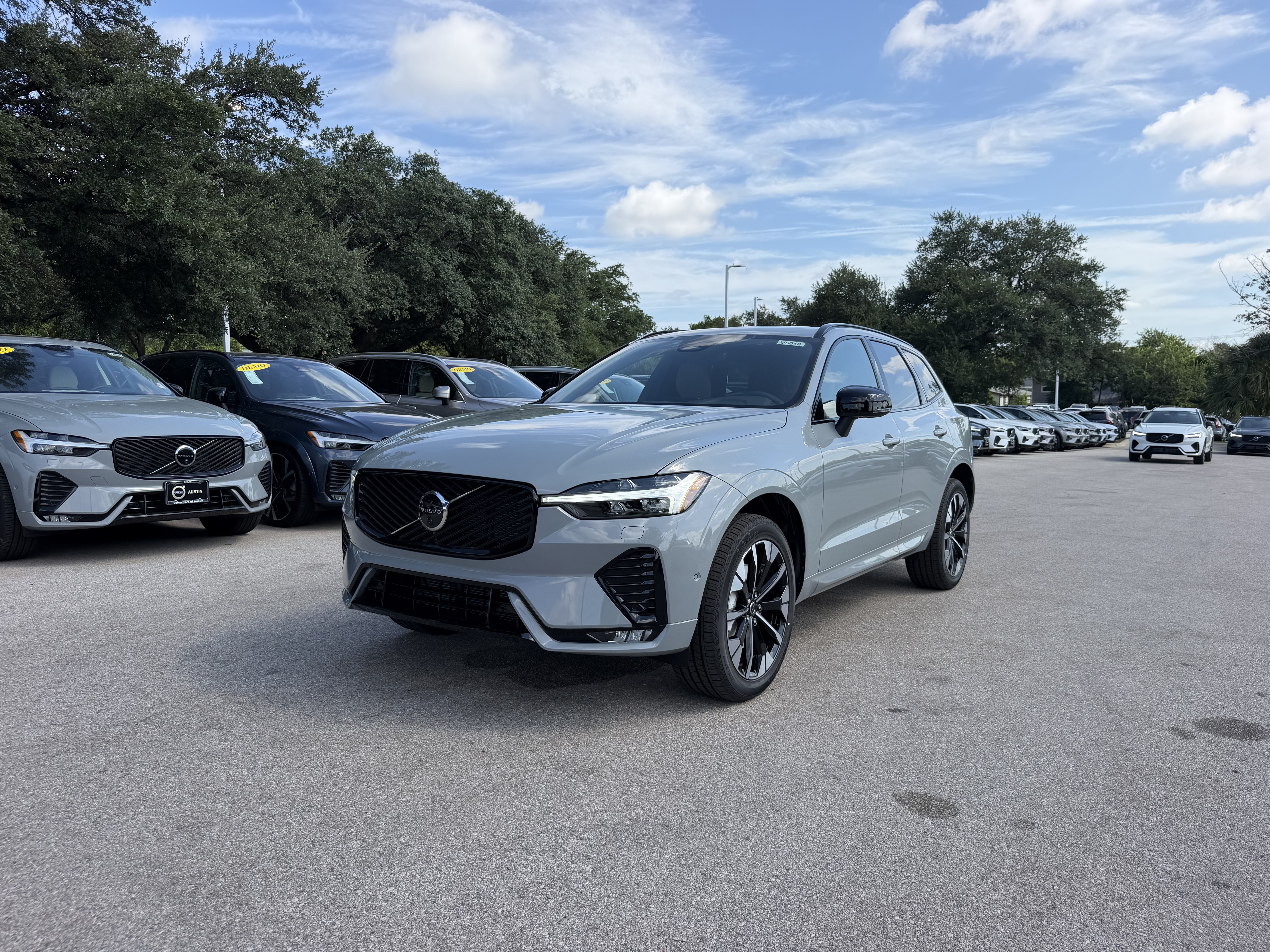 New 2026 Volvo XC60 B5 Plus SUV