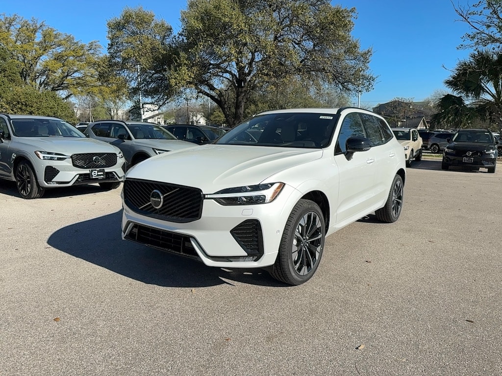 New 2026 Volvo XC60 B5 Plus SUV