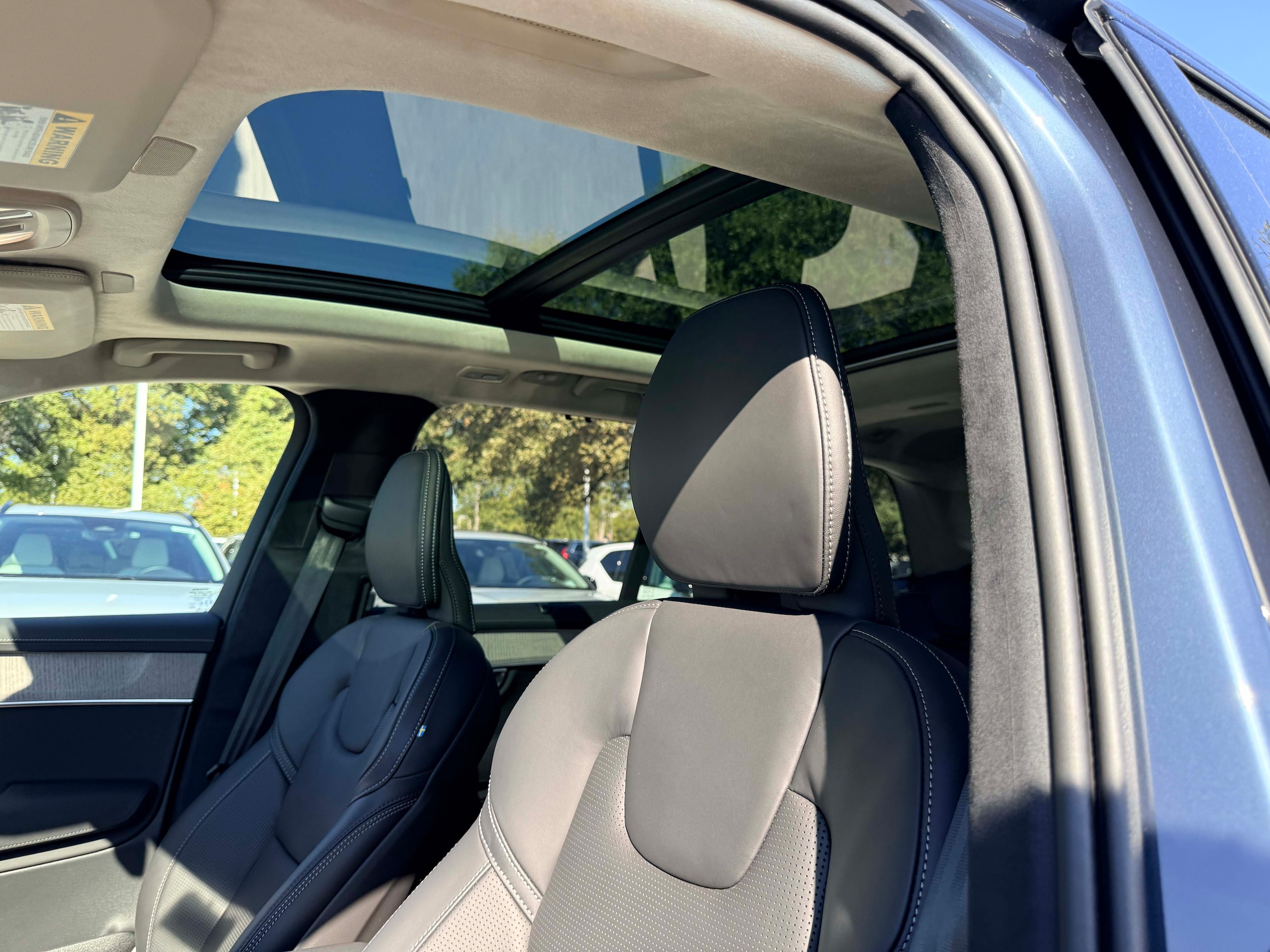 2026 Volvo XC90 Ultra - Photo 11