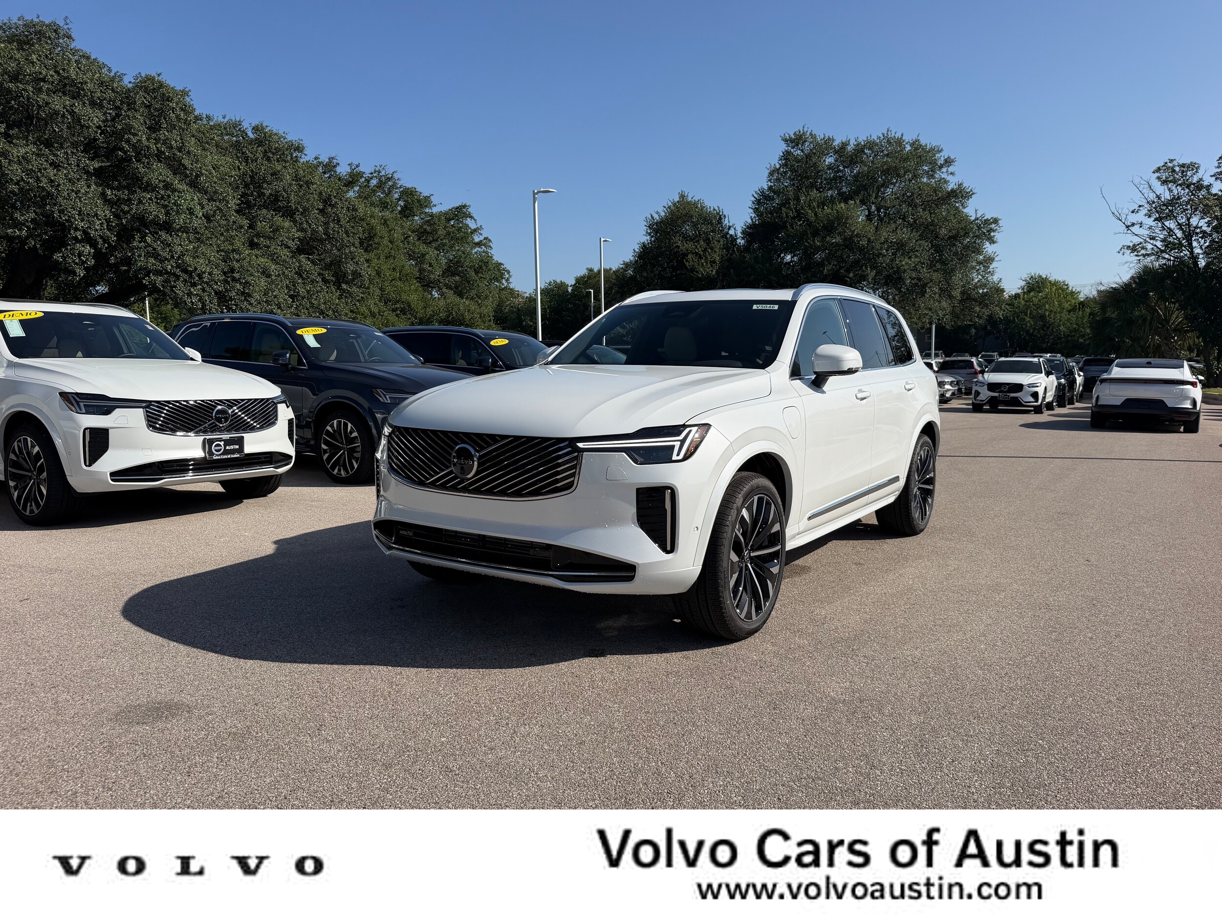 New 2026 Volvo XC90 plug-in hybrid T8 Plus 7-Seater SUV