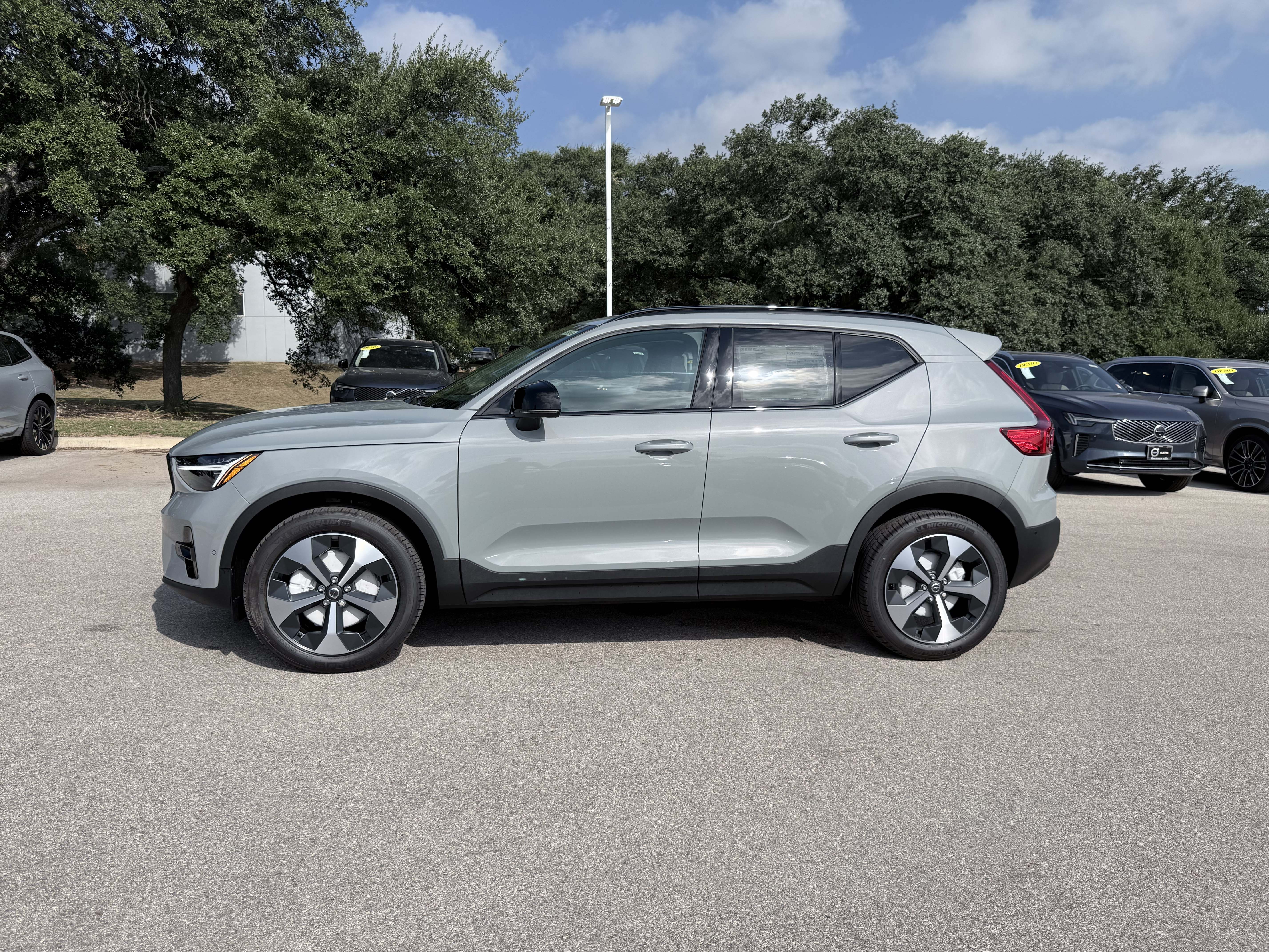 New 2026 Volvo XC40 B5 Plus SUV