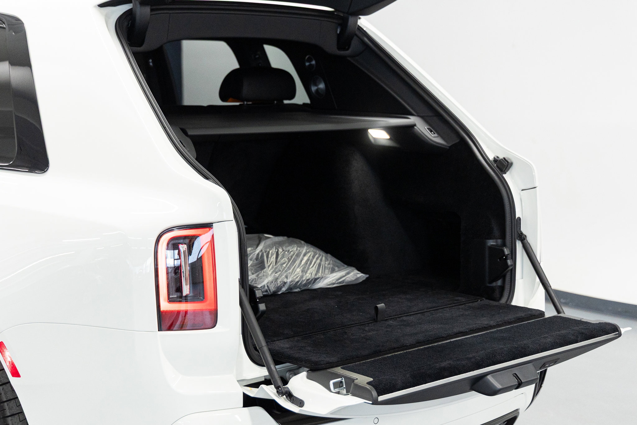 2026 Rolls-Royce Cullinan Black Badge - Photo 22