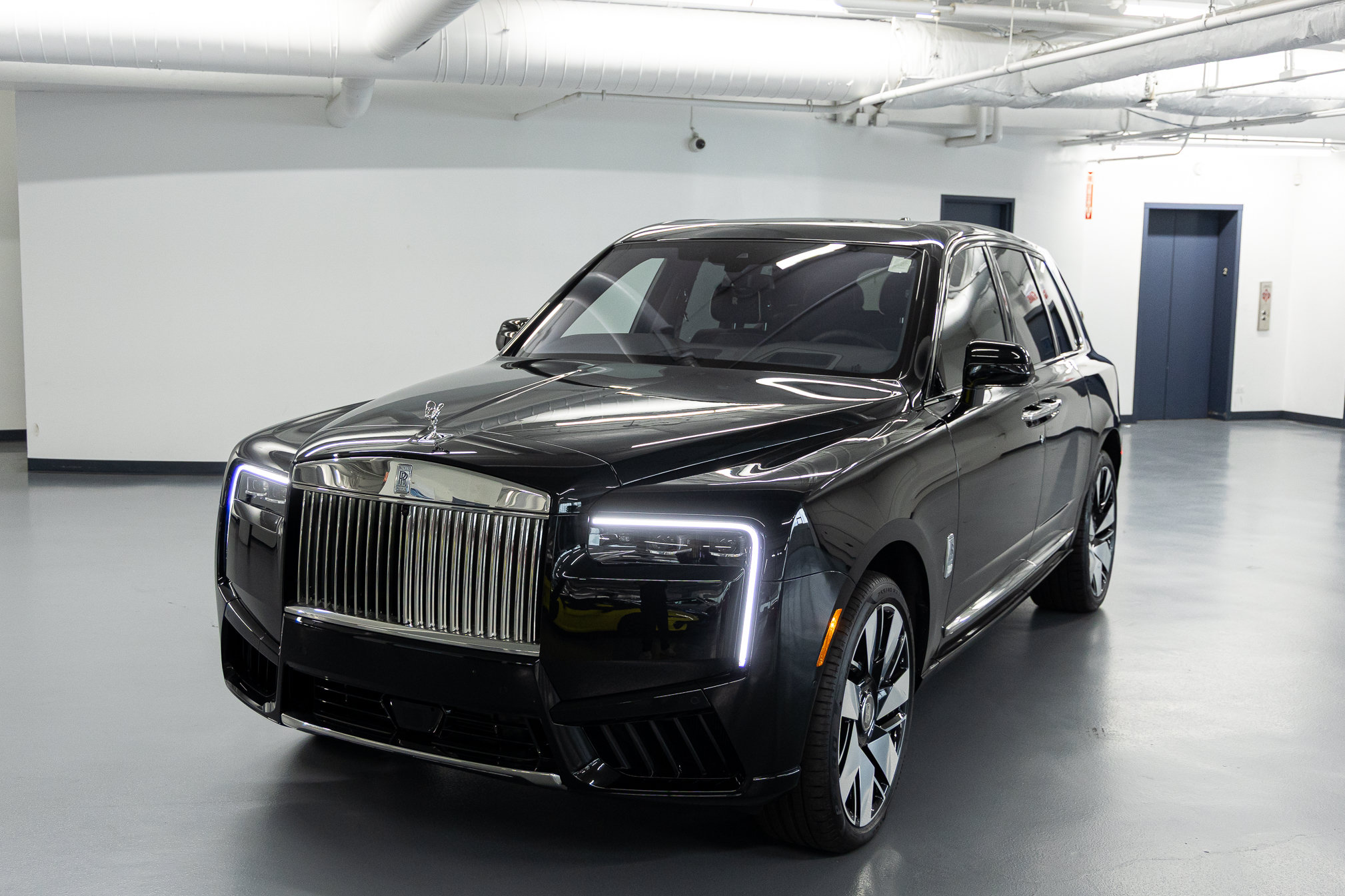 New 2027 Rolls-Royce Cullinan SUV