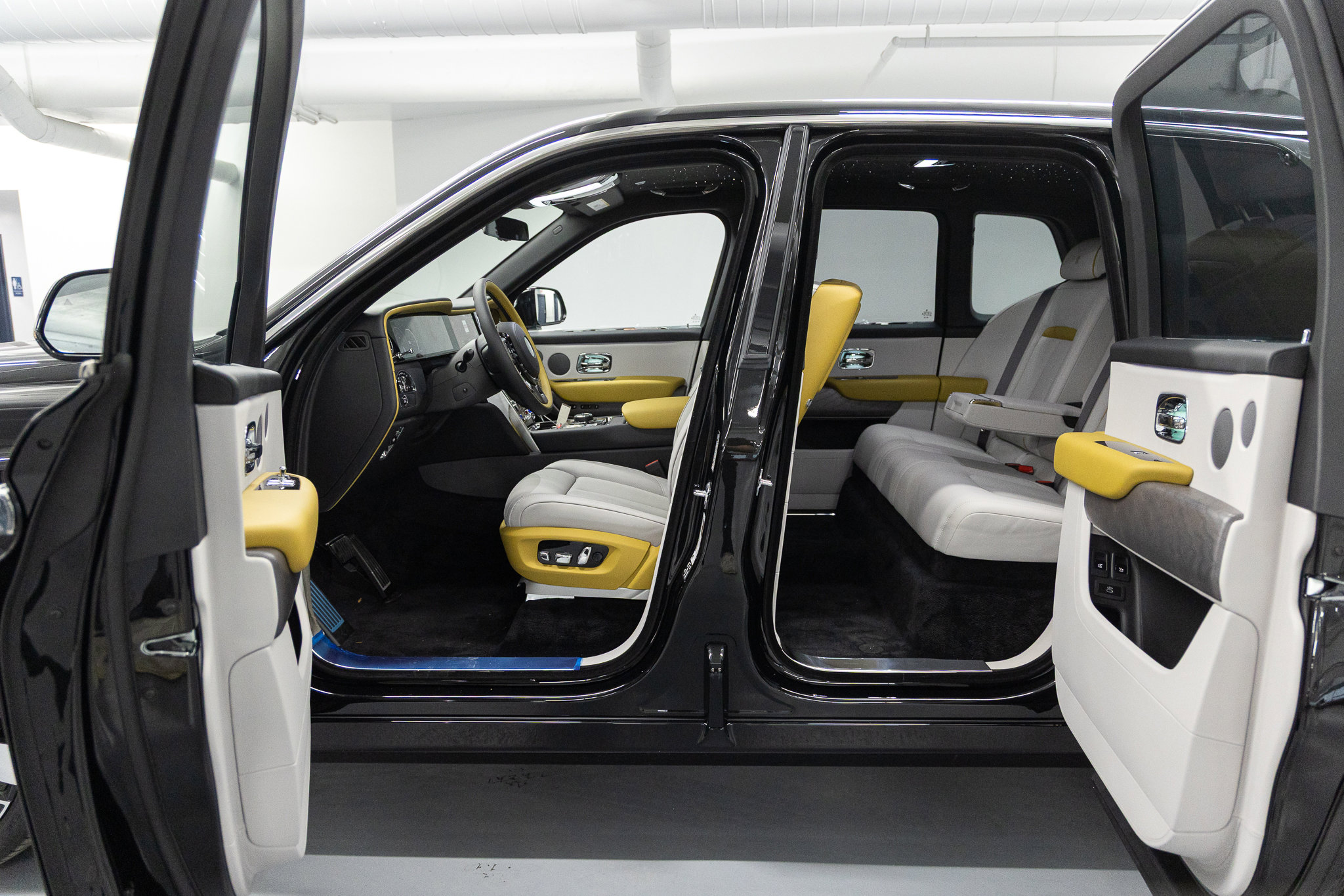 2026 Rolls-Royce Cullinan Base - Photo 17