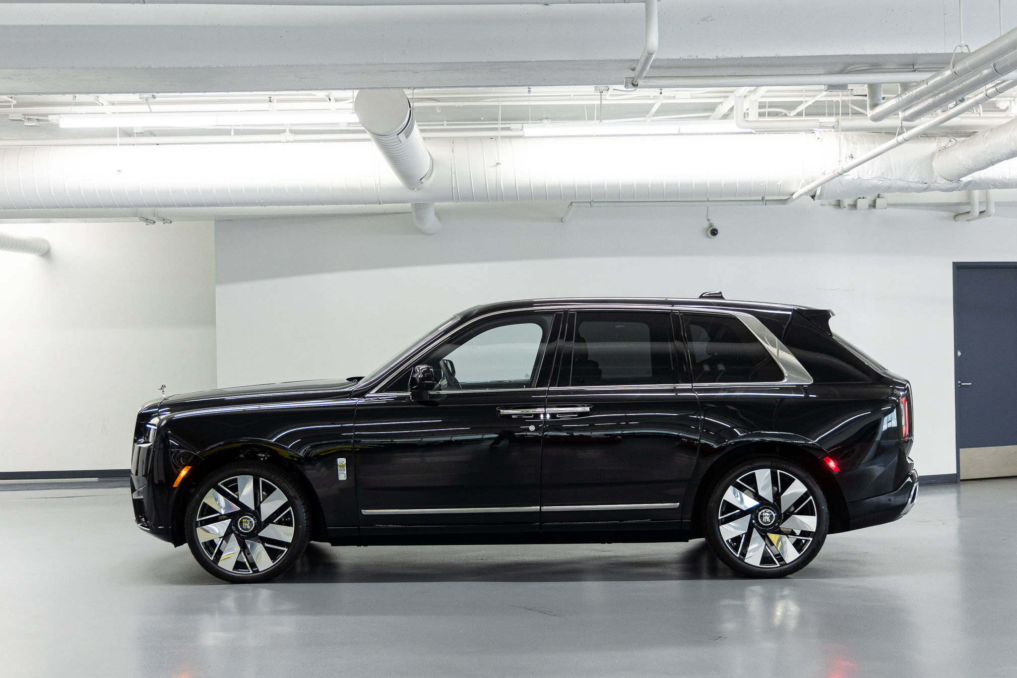 New 2027 Rolls-Royce Cullinan SUV