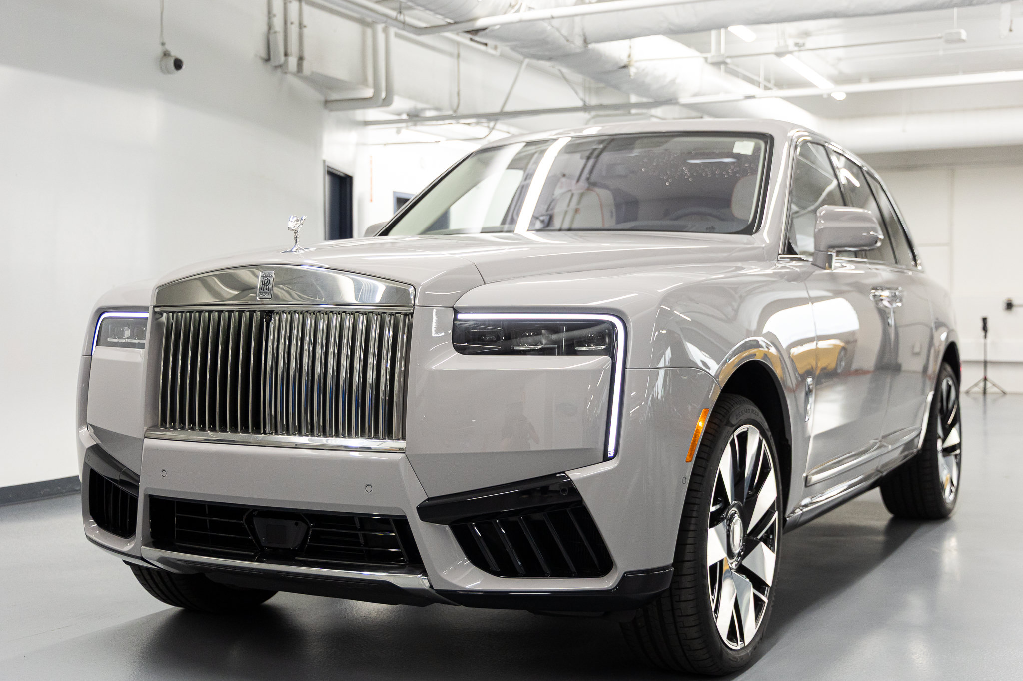 New 2027 Rolls-Royce Cullinan SUV