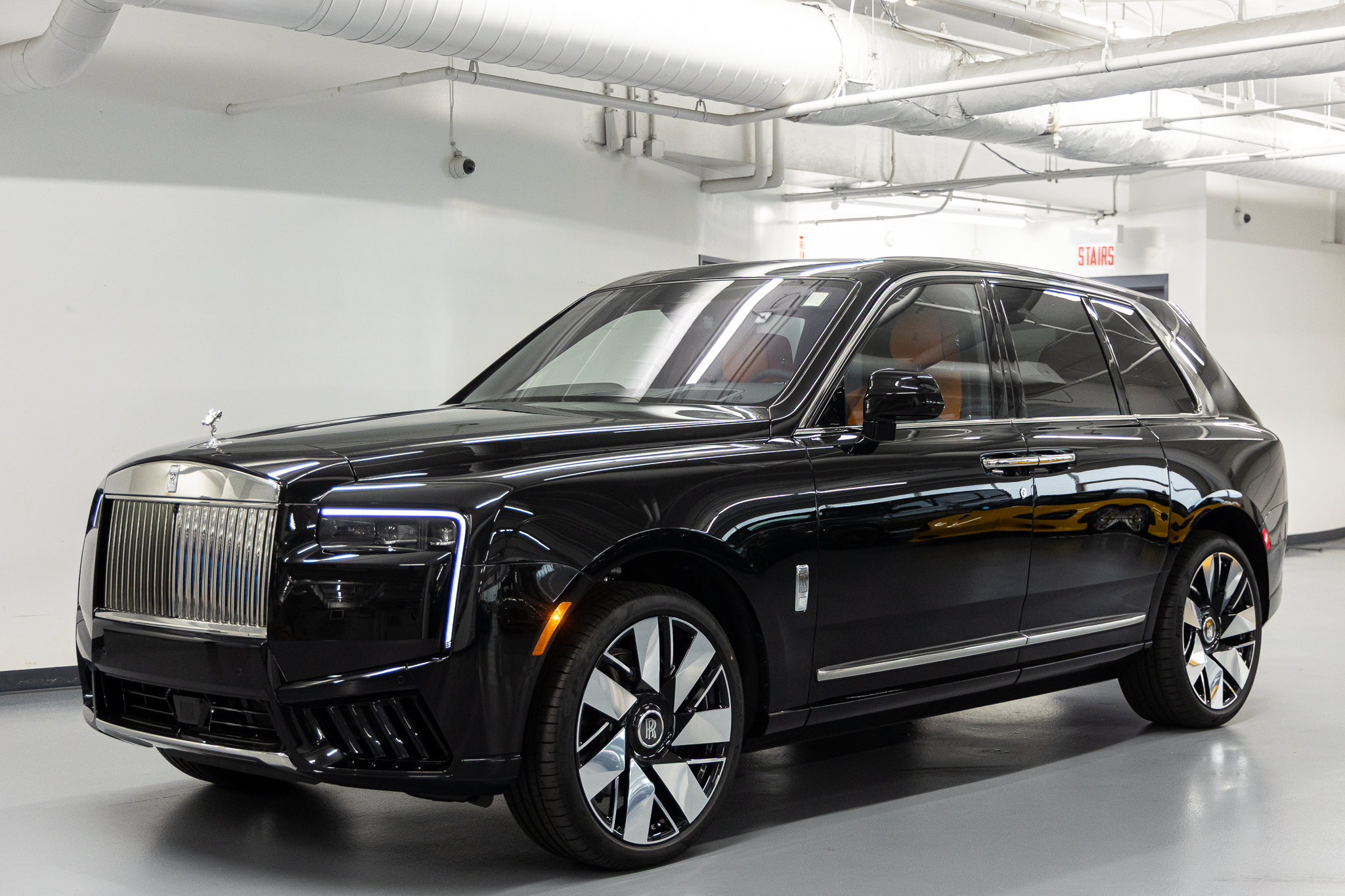2027 Rolls-Royce Cullinan Base