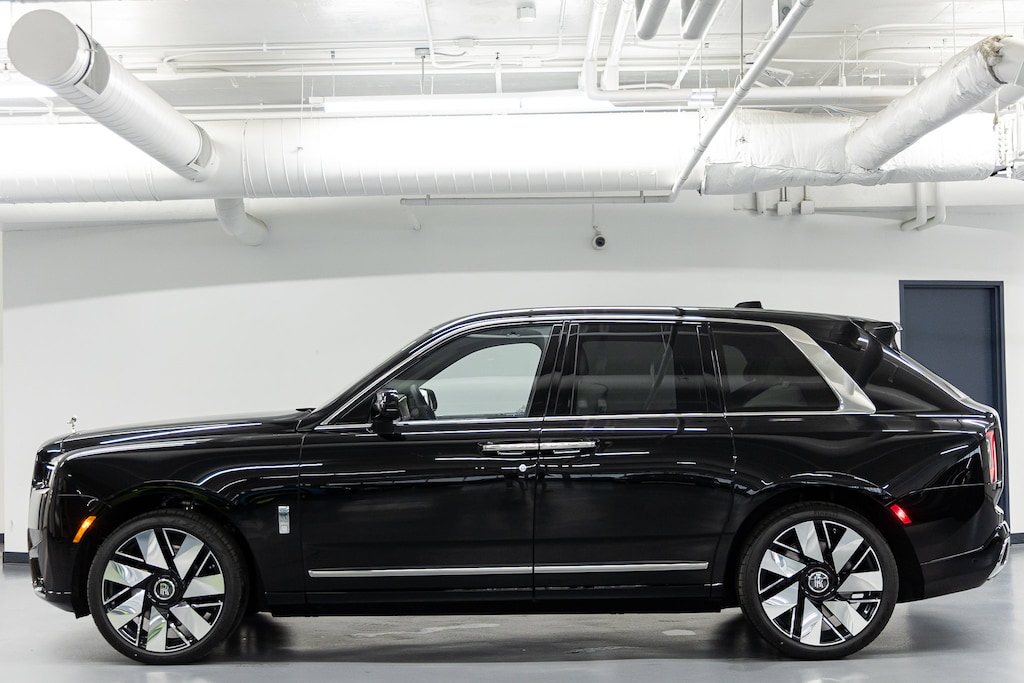 New 2026 Rolls-Royce Cullinan SUV