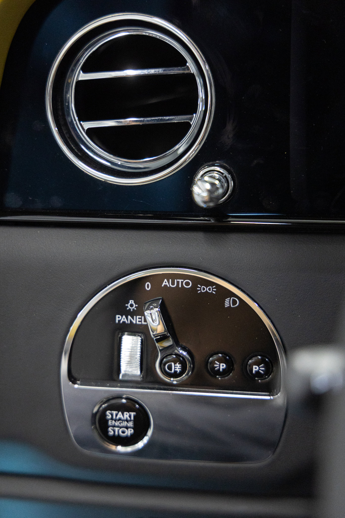 2026 Rolls-Royce Cullinan Base - Photo 30
