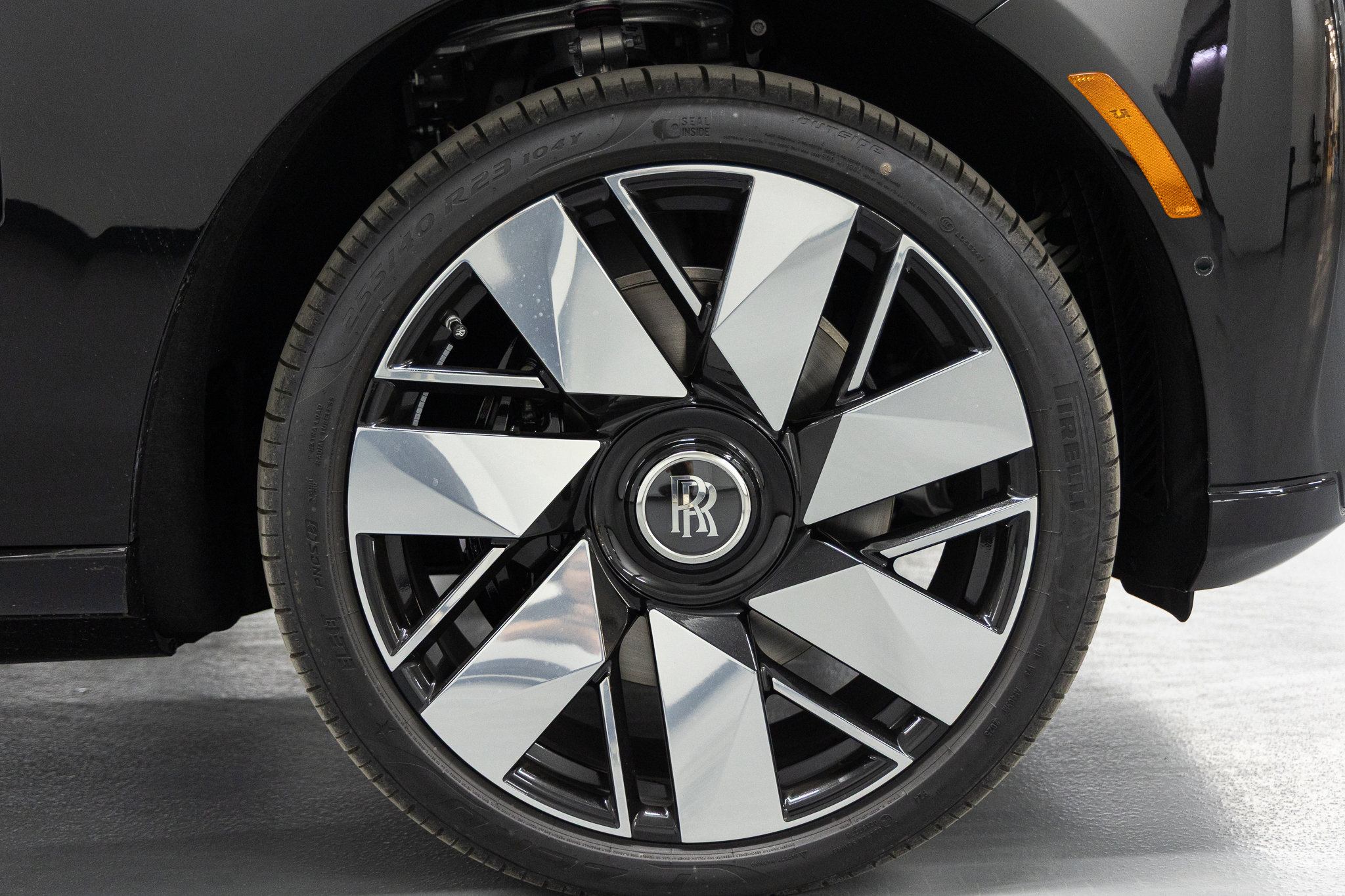2026 Rolls-Royce Cullinan Base - Photo 15