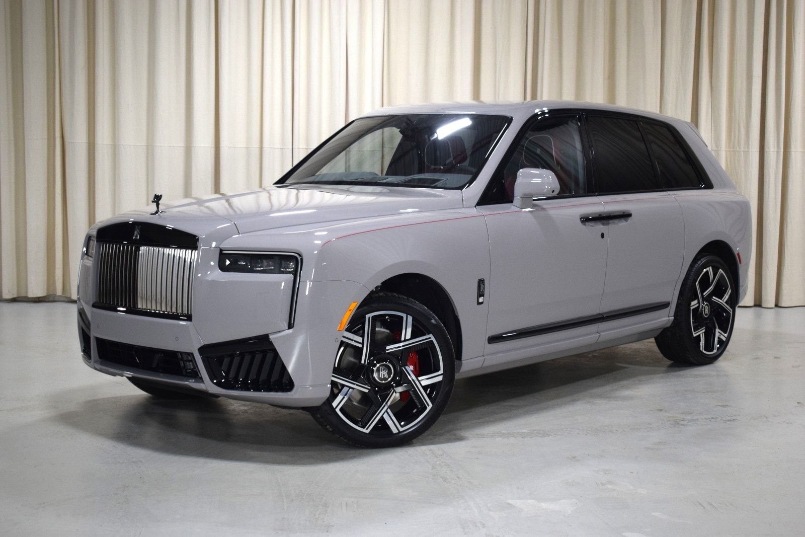 Rolls-Royce Motor Cars Michigan | Troy MI - Cullinan, Dawn or Ghost