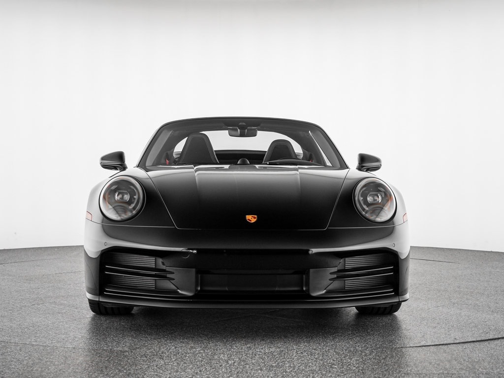 2026 Porsche 911 S - Photo 10