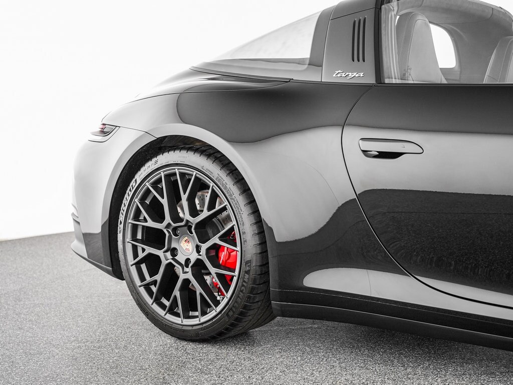 2026 Porsche 911 S - Photo 39