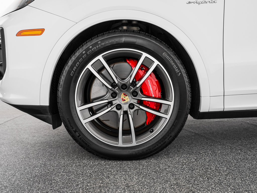 2024 Porsche Cayenne Turbo E-Hybrid - Photo 35