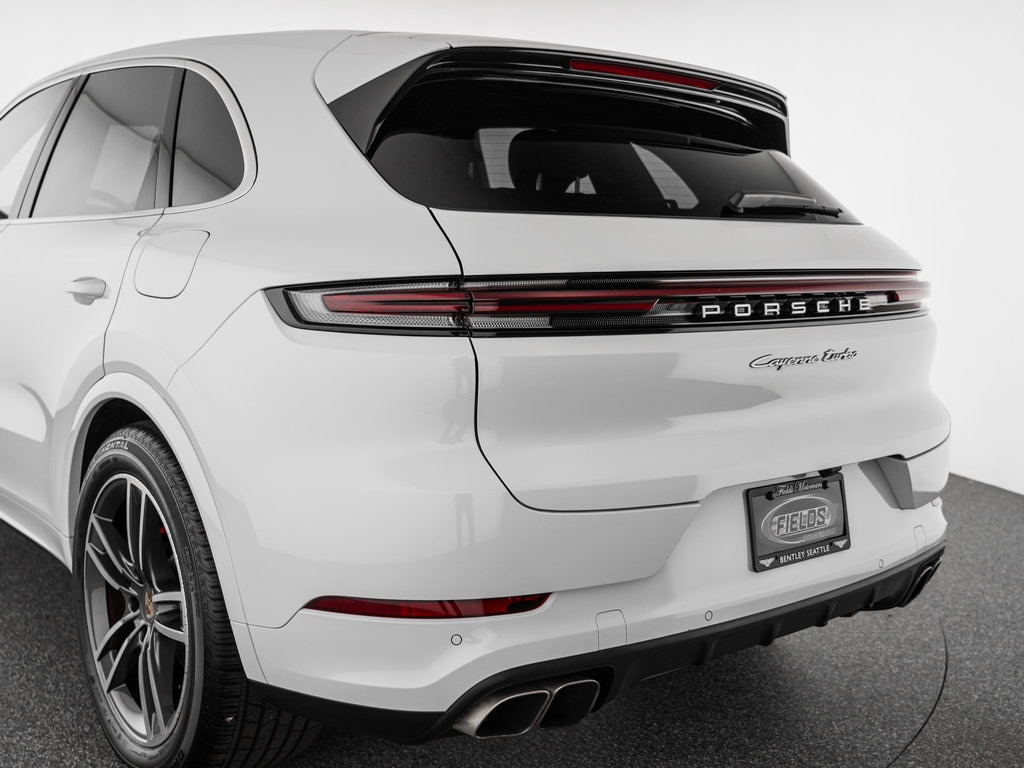 2024 Porsche Cayenne Turbo E-Hybrid - Photo 48