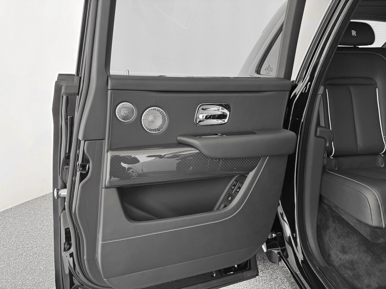 2026 Rolls-Royce Cullinan Black Badge - Photo 23