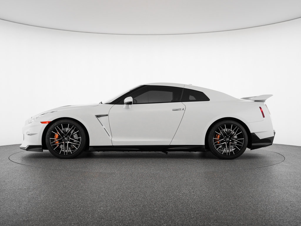 Used 2024 Nissan GT-R Premium Premium AWD