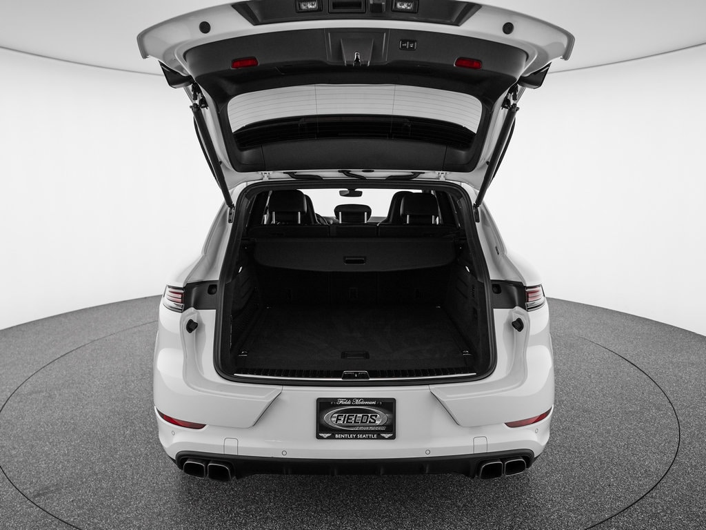 2024 Porsche Cayenne Turbo E-Hybrid - Photo 40