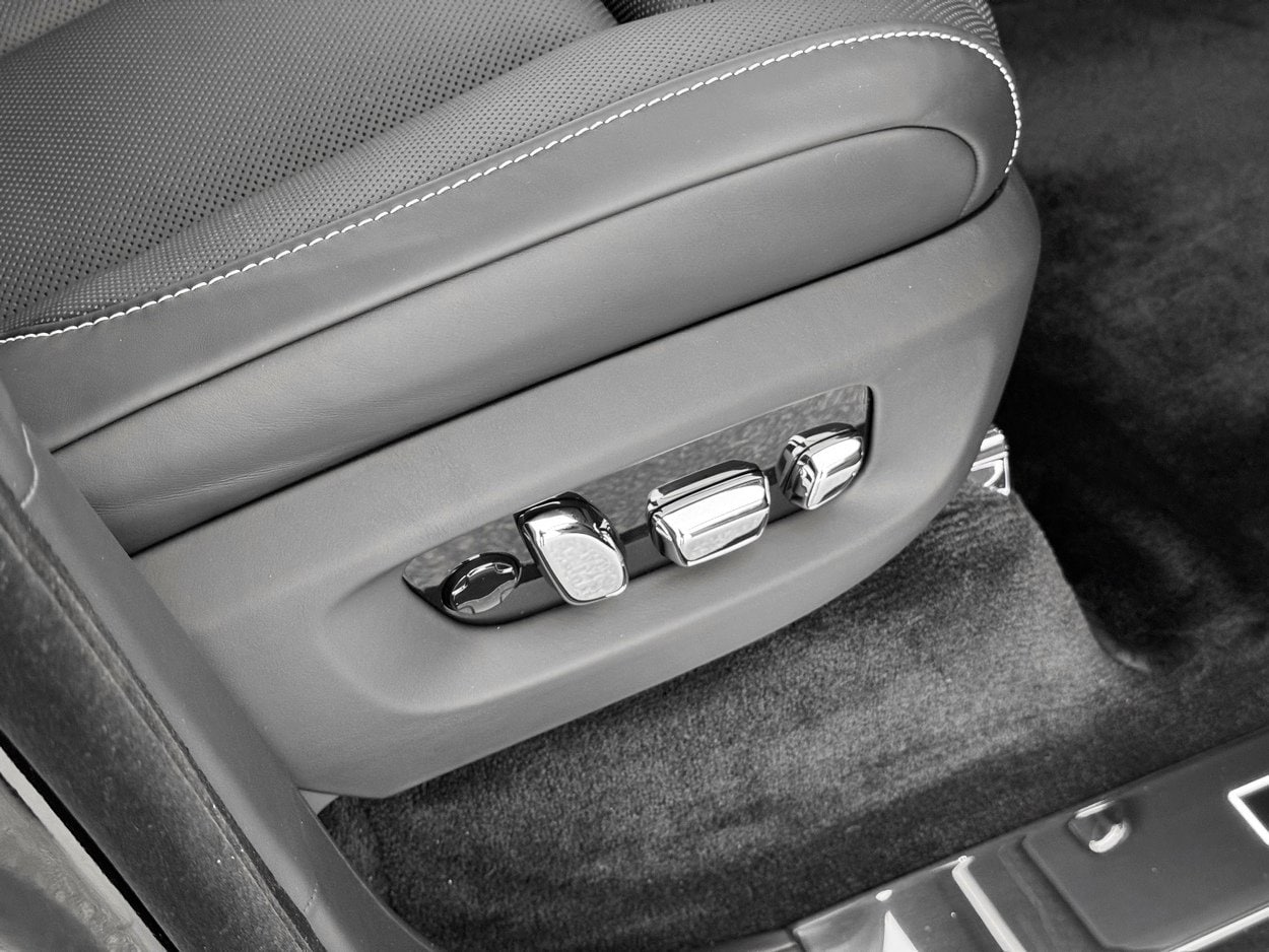 2026 Rolls-Royce Cullinan Black Badge - Photo 29