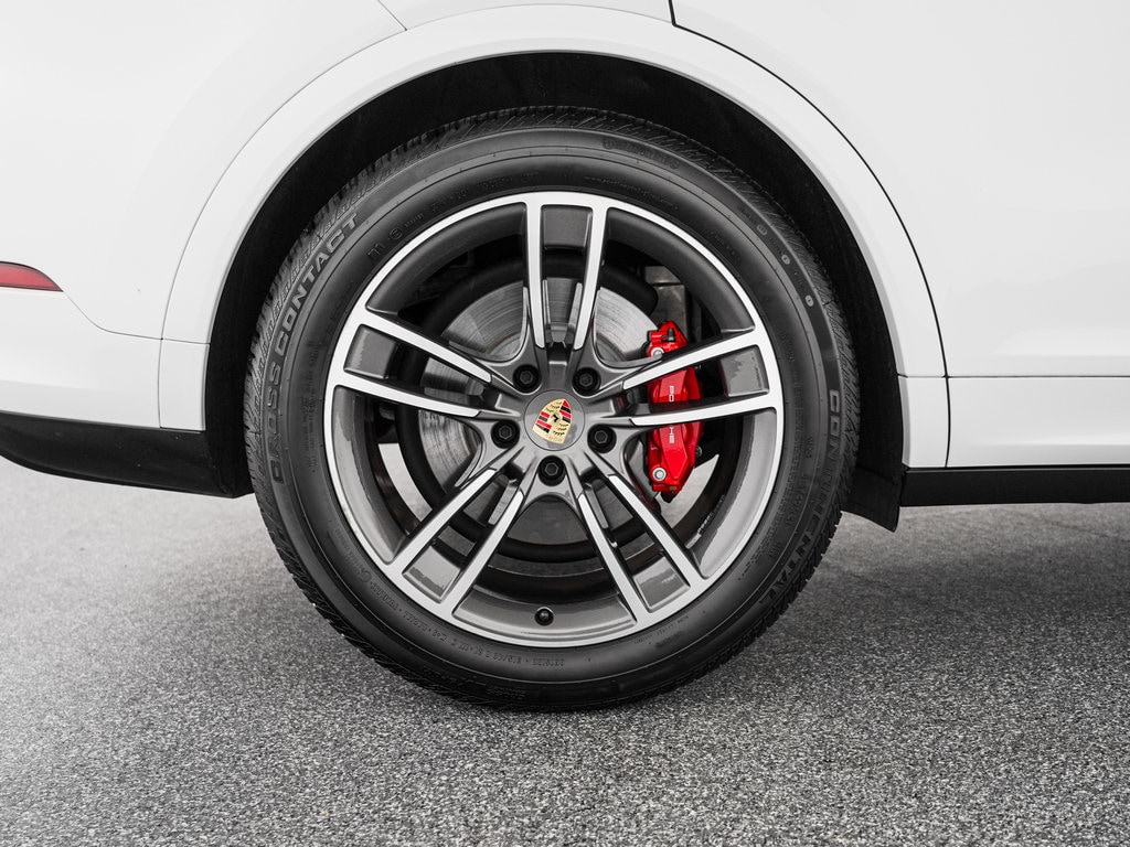 2024 Porsche Cayenne Turbo E-Hybrid - Photo 37