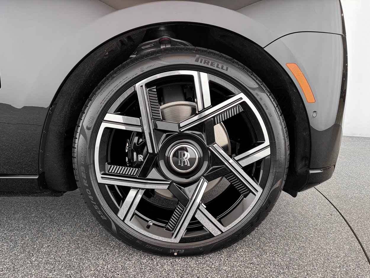 2026 Rolls-Royce Cullinan Black Badge - Photo 37