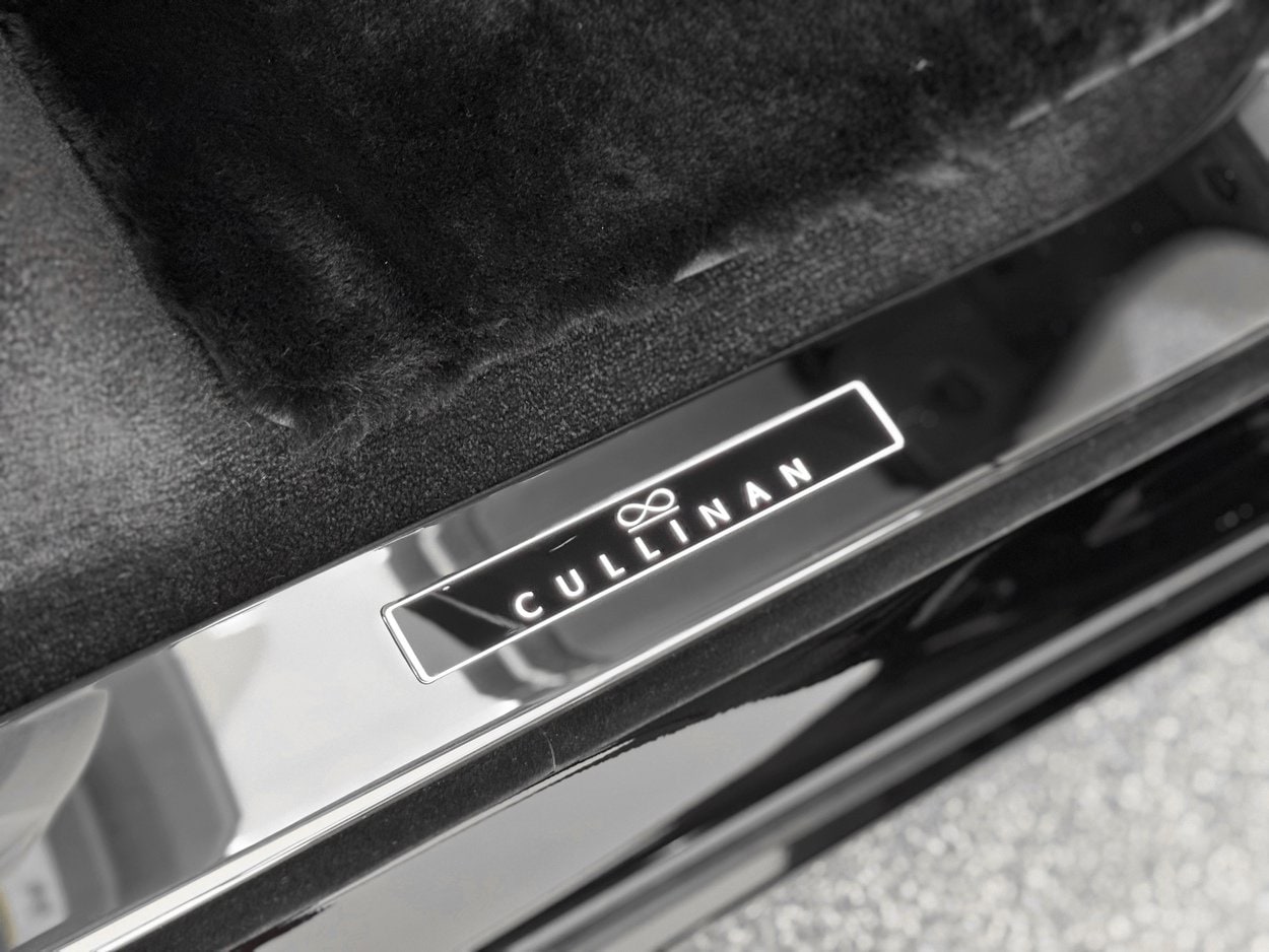 2026 Rolls-Royce Cullinan Black Badge - Photo 28