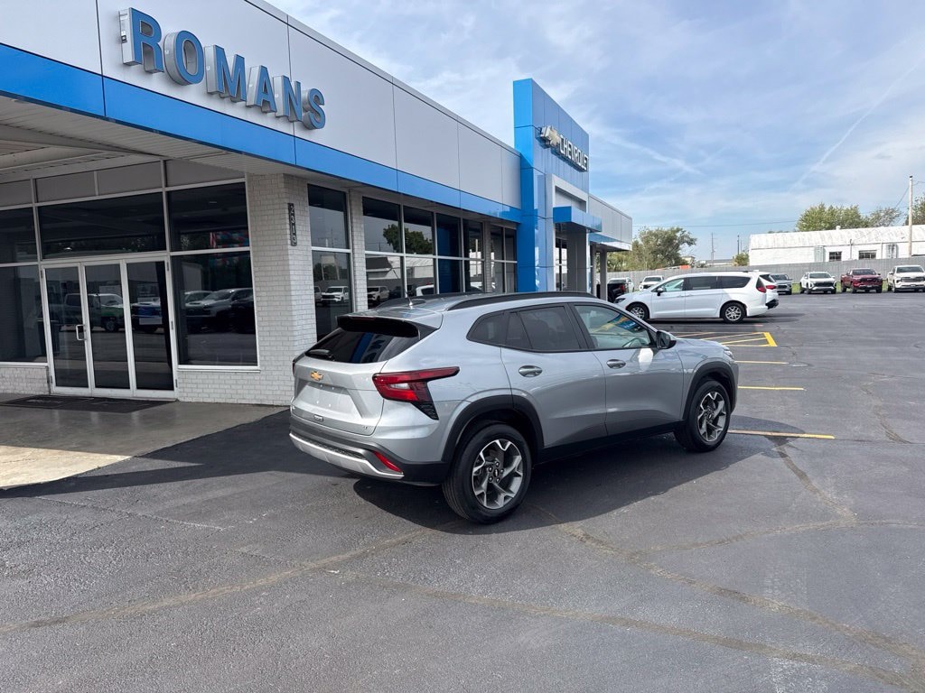 Used 2026 Chevrolet Trax LT SUV
