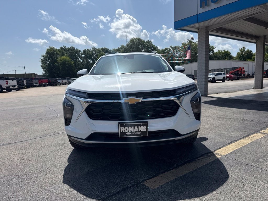2026 Chevrolet Trax LT - Photo 10